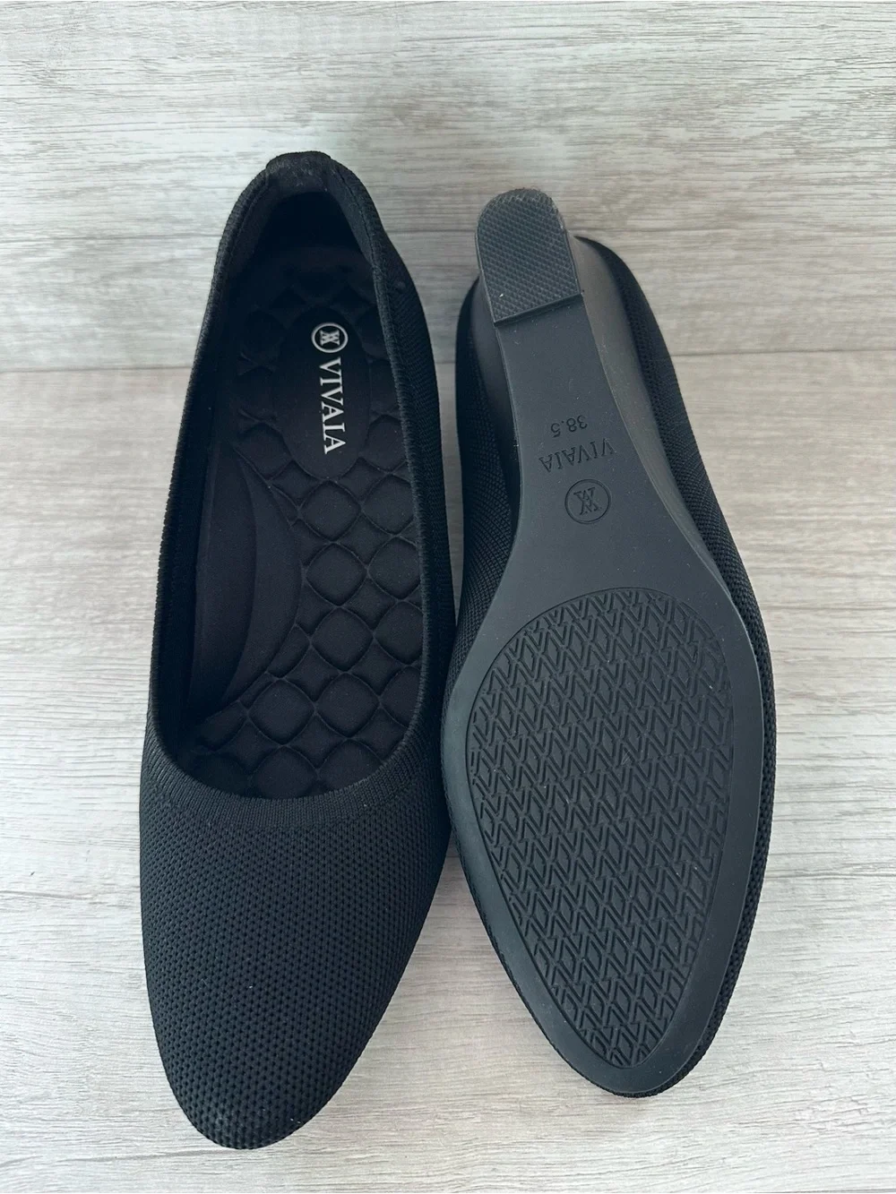 Vivaia Almond-Toe Wedge Heels Tamia Pro Wedges Black Size 8.5 / 39.5